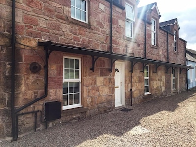 Cosy & Rustic Apartment in Clackmannanshire