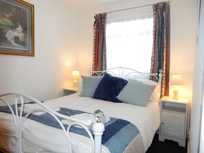  Dartmouth Chalet Holidays. Copyright photo.
