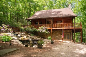 Building, House, Cabin, Hotel, Outdoors