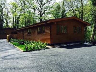 Elm Lodge @ Shellow Lane Lodges