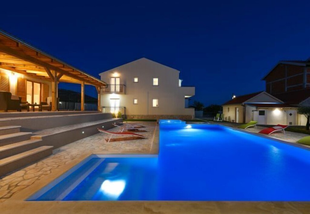 Picture of villa