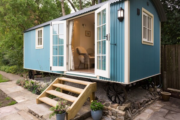 Shepherd's Hut