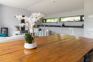 Sugar Loaf Extra Large Dining Table