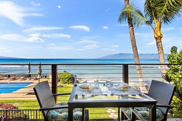 Front row ocean views!