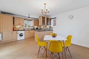 Dinning Room/Kitchen