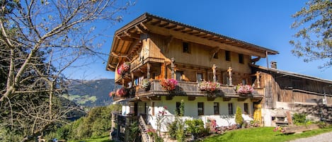 Extérieur maison de vacances [été]