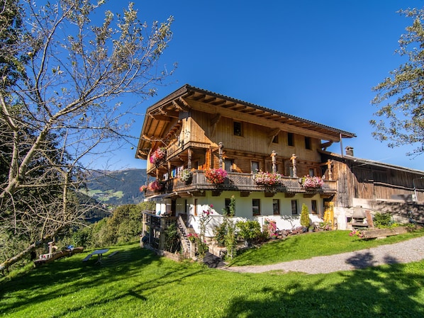 Extérieur maison de vacances [été]