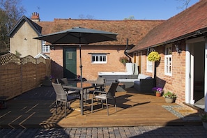 Outside Dining and Spa