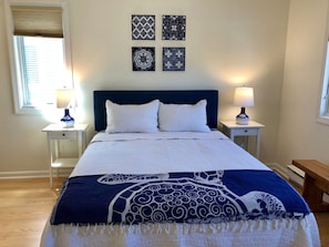 Master Bedroom (Queen)