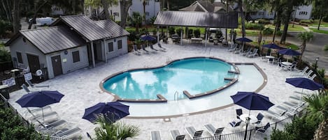 Gorgeously renovated pool.  Heated March to May and September to October.  