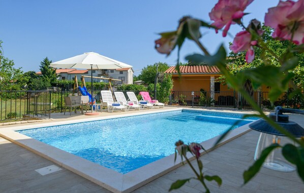 pool