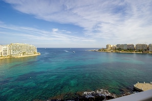 Stunning sea views of Spinola Bay from the seafront balcony!