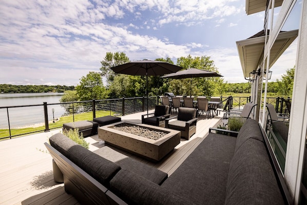 Spend your days relaxing on this amazing deck