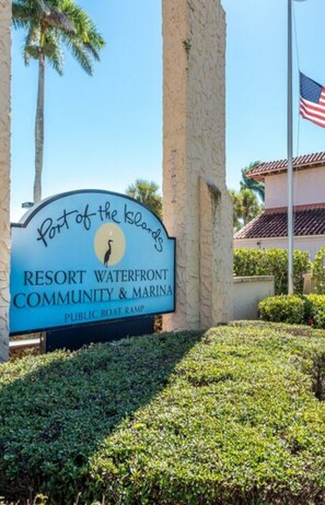 Port of the Islands Community 