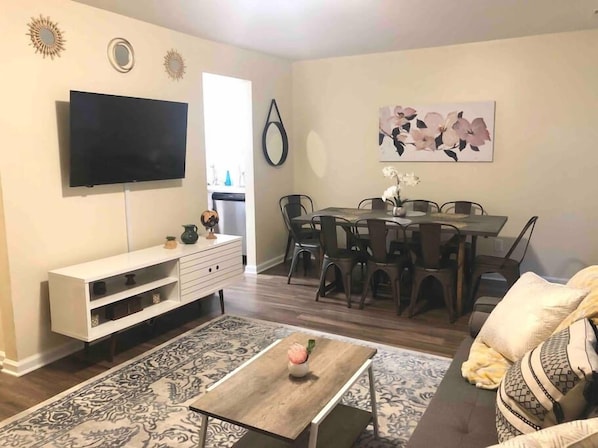 Living Room (1)