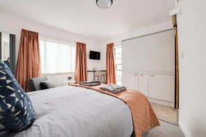 Room is perfect for any couple looking to get away for a weekend in Southsea