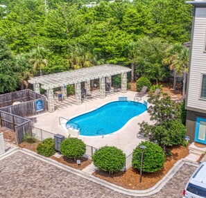 Heated (Nov-Mar), sparkling pool is just steps from the home