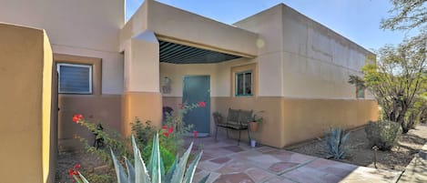 Tucson Vacation Rental | 2BR | 2BA | Step-Free Access | 900 Sq Ft