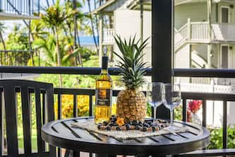 Kona Alii#208 Beautiful 2nd Floor unit w/Elevators, INCREDIBLE LOCATION & AC!