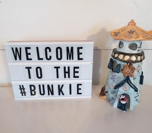 Welcome to the Bunkie on lake erie