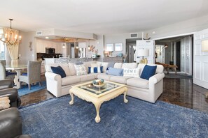 Silver Shells St. Maarten 1208 - Open Floor Plan