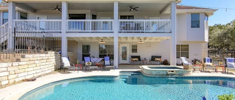 Outdoor Pool and Spa - Walker Luxury Vacation Rentals