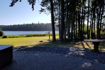 Seb's Lakehouse (10 Ft Barrel Sauna & Hot Tub)