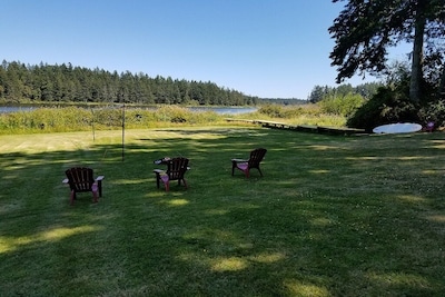 Seb's Lakehouse (10 Ft Barrel Sauna & Hot Tub)