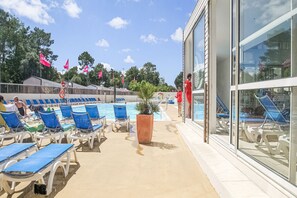 Holiday Home Swimming Pool