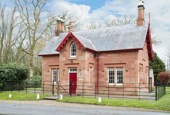 Standing proudly at the entrance to Netherby Hall is Middle Lodge