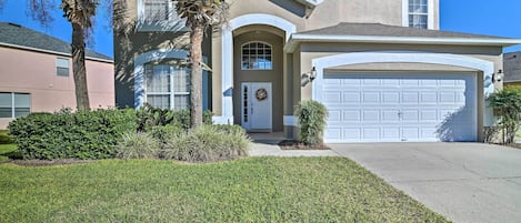 Kissimmee Vacation Rental | 6BR | 4.5BA | Step-Free Access | 2,881 Sq Ft