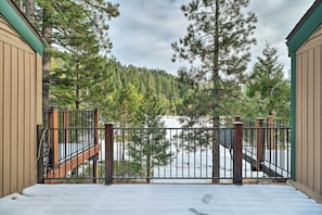 Private Patio | Leland Meadows Lake Access (Lake Closed Until Spring 2024)