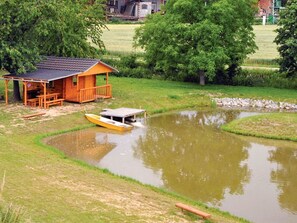 Water, Plant, Building, Water Resources, Window, Boat, Natural Landscape, Nature, Natural Environment, Tree