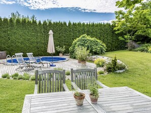 Plant, Sky, Property, Cloud, Natural Landscape, Table, Tree, Land Lot, Grass, Flowerpot