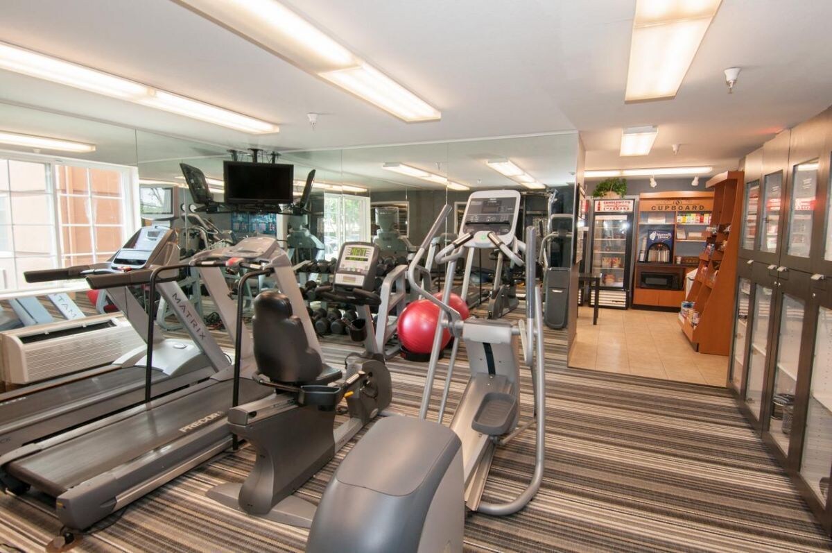 Your Relaxing Getaway Awaits! 4 Spacious Units, Pets Allowed