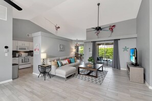 The Flamingo House not only lives up to its name but is ideal home and location for a family getaway to the beach!