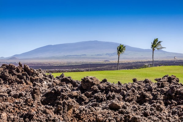 Beautiful Views of Majestic Mauna Kea at Mauna Lani Hawai'i Vacation Rental