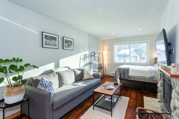 Welcome to our cozy studio units!!