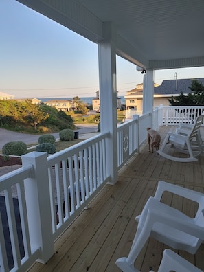 front porch view.. 😍