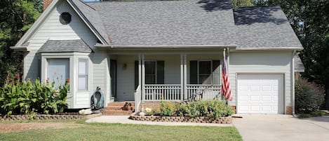 1400 sq ft of living on the 1st floor. Newly finished second floor, 1000 sq ft.