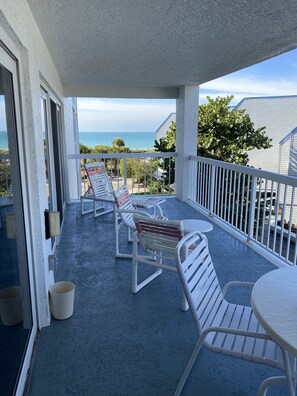 Balcony with view of the beach and Gulf.
