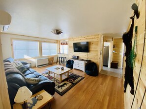 Main Living/ Family Room