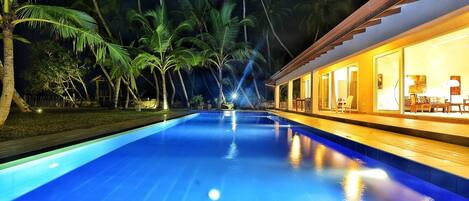 patio and pool