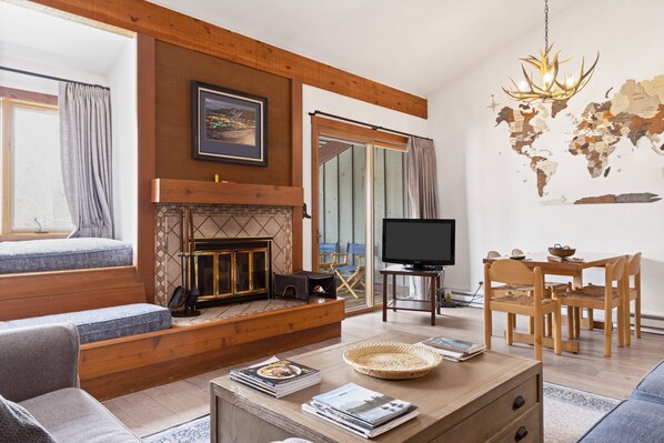 Living Room with Fireplace