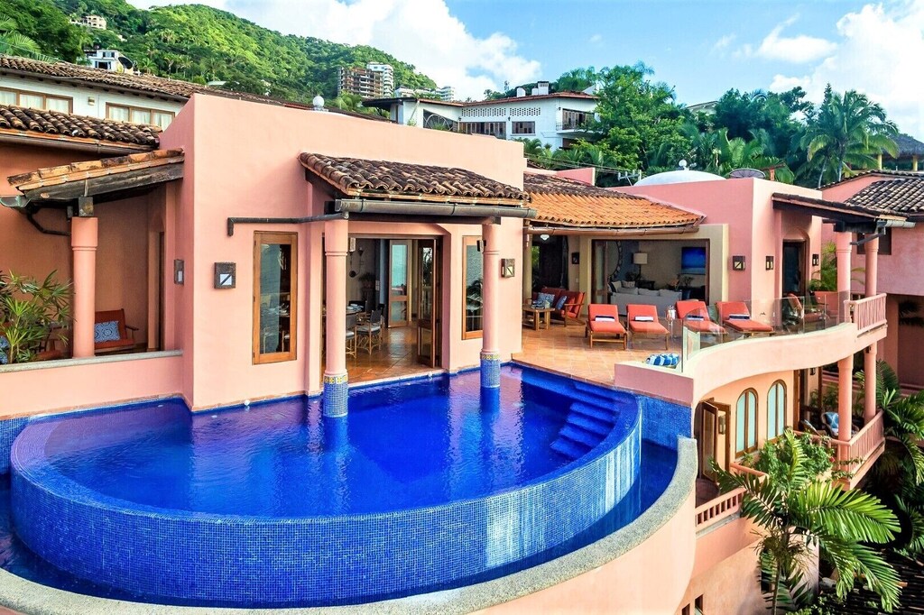 Picture of villa