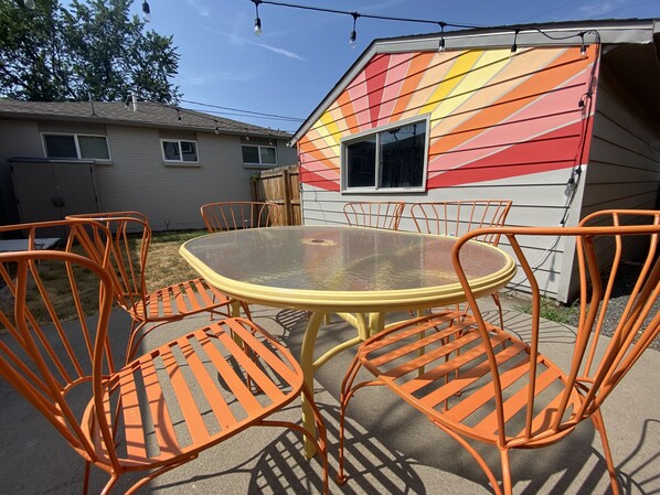 Outdoor dining