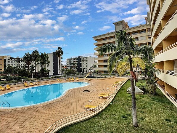 Poolside luxury in Funchal. #pool #apartment # funchal