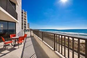 Furnished Gulf Front Balcony with Pool Access