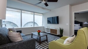 Downtown Dallas CozySuites w/ gym #1