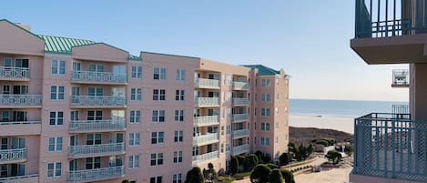 Balcony View with seating for 4